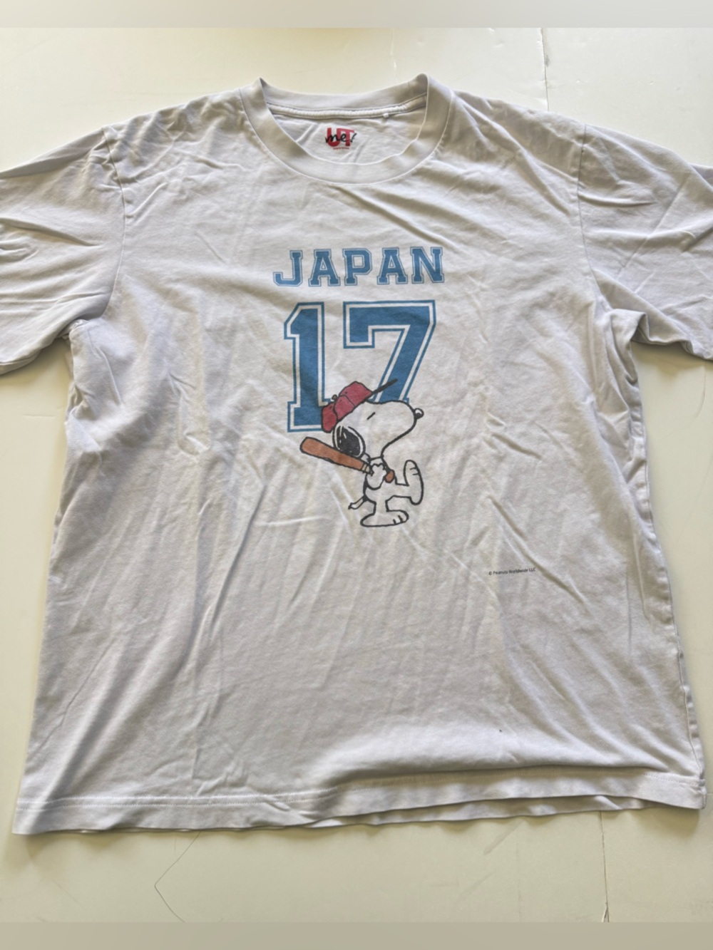 Uniqlo Japan 17 Snoopy Graphic T-Shirt - White L